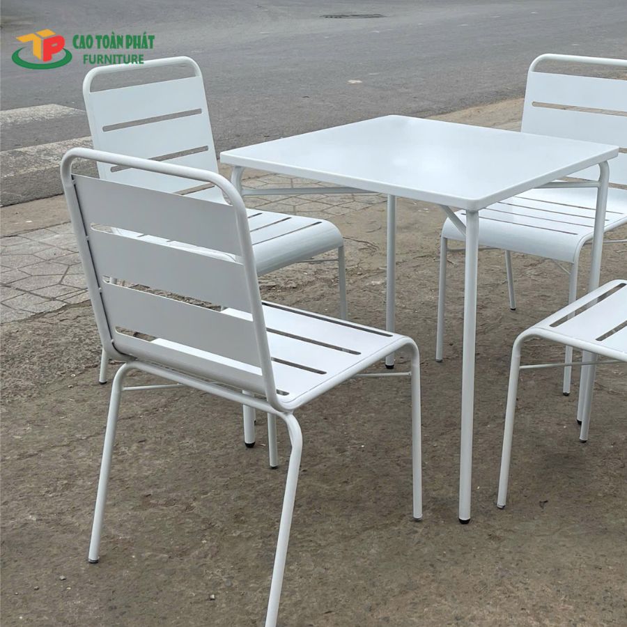 Bàn ghế sắt quán cafe màu trắng - BGS09